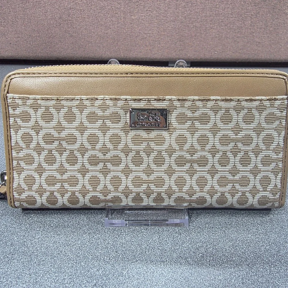 Coach Wallet Womens‎ Tan Excellent Optic Signature Jacquard Bifold Slim Logo